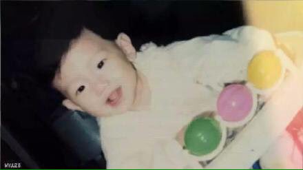 EXOWORLDINA's tweet photo. Happy Birthday our mood-maker, Byun Baekhyun. thank you for the happines that you bring to us
#HappyBaekhyunDay 💕🎉 https://t.co/zlAzX2gAEh