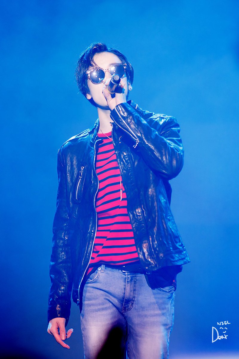 DearNiel816's tweet photo. 160405 Teentop US Tour in Chicago #5 #니엘 #틴탑 https://t.co/cwPXsxUjdX