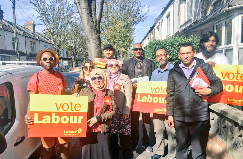 6 more hours left till the polling station closes, let's get stuck in and get our votes out! #Labour #ReadyForKhan