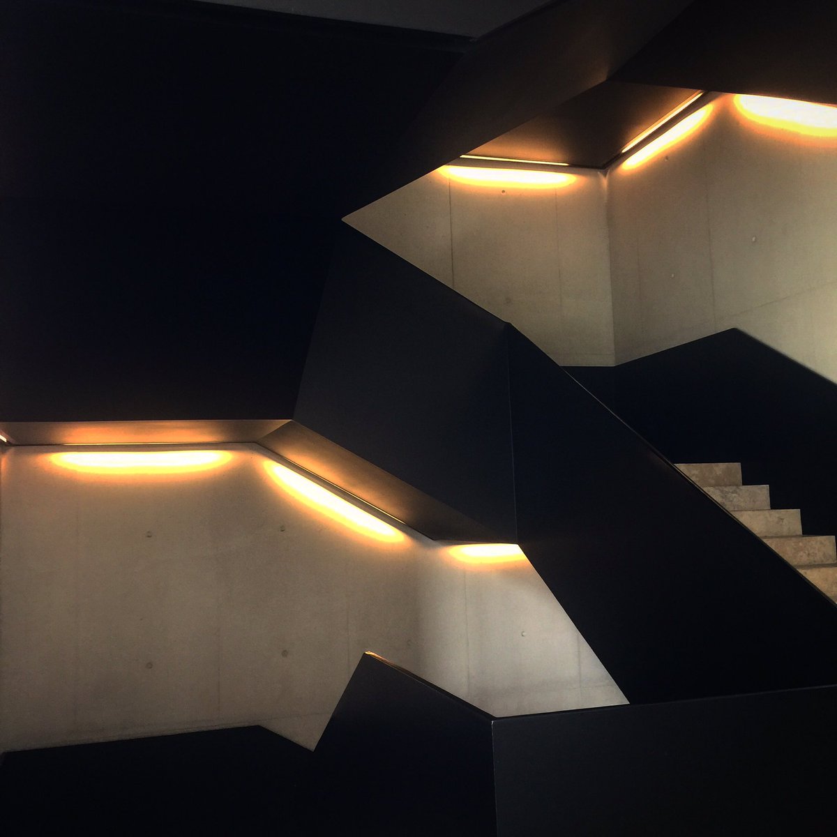 OuStudioMx's tweet photo. Umbrales, tránsito... Atmósferas. #Architecture #InteriorDesign #Atmosphere #Marble https://t.co/OoKkVDBd2r