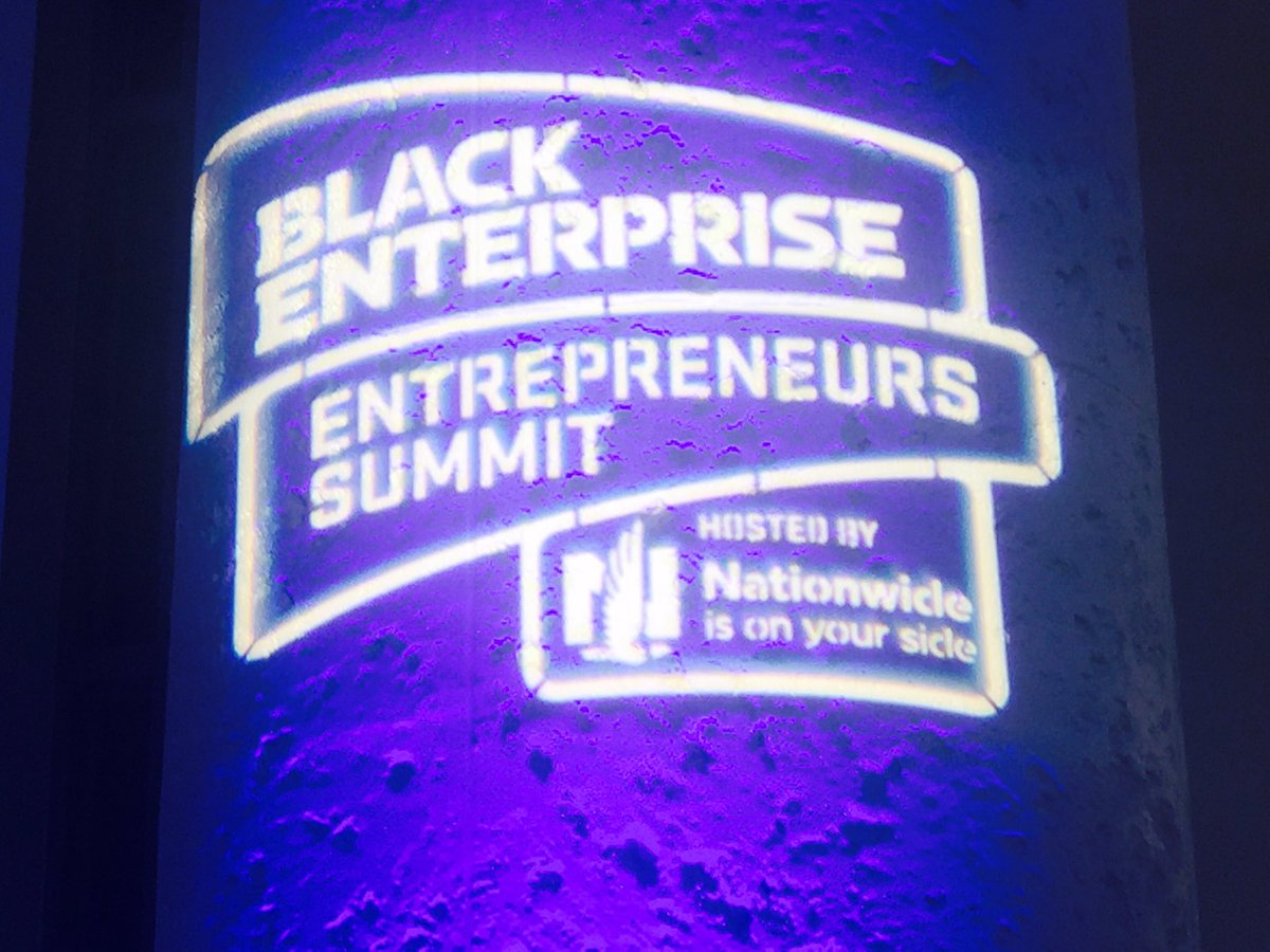 TroyEWright's tweet photo. Like minded people do like minded things. #BESummit #DreamFu https://t.co/4NEoz5PR4l