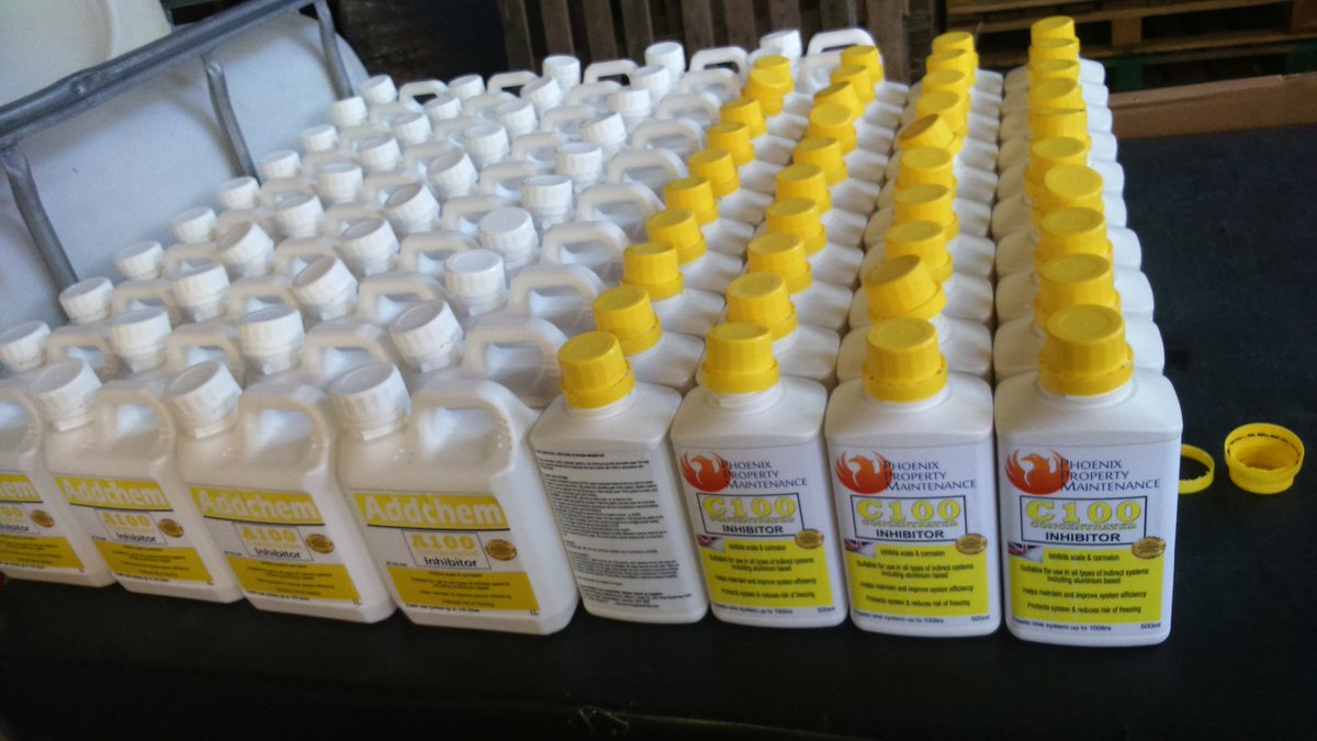 AndreBisson_'s tweet photo. Love the smell of chemicals in the morning. #chemicals @tradechemuk #bikecleaner #carcleaner https://t.co/JZRcXrMt2c