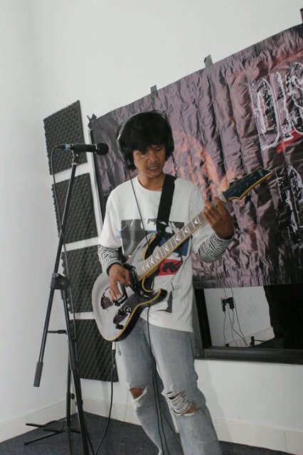 Materi bukan hanya dimata , tetapi melekat penuh di penjiwaan