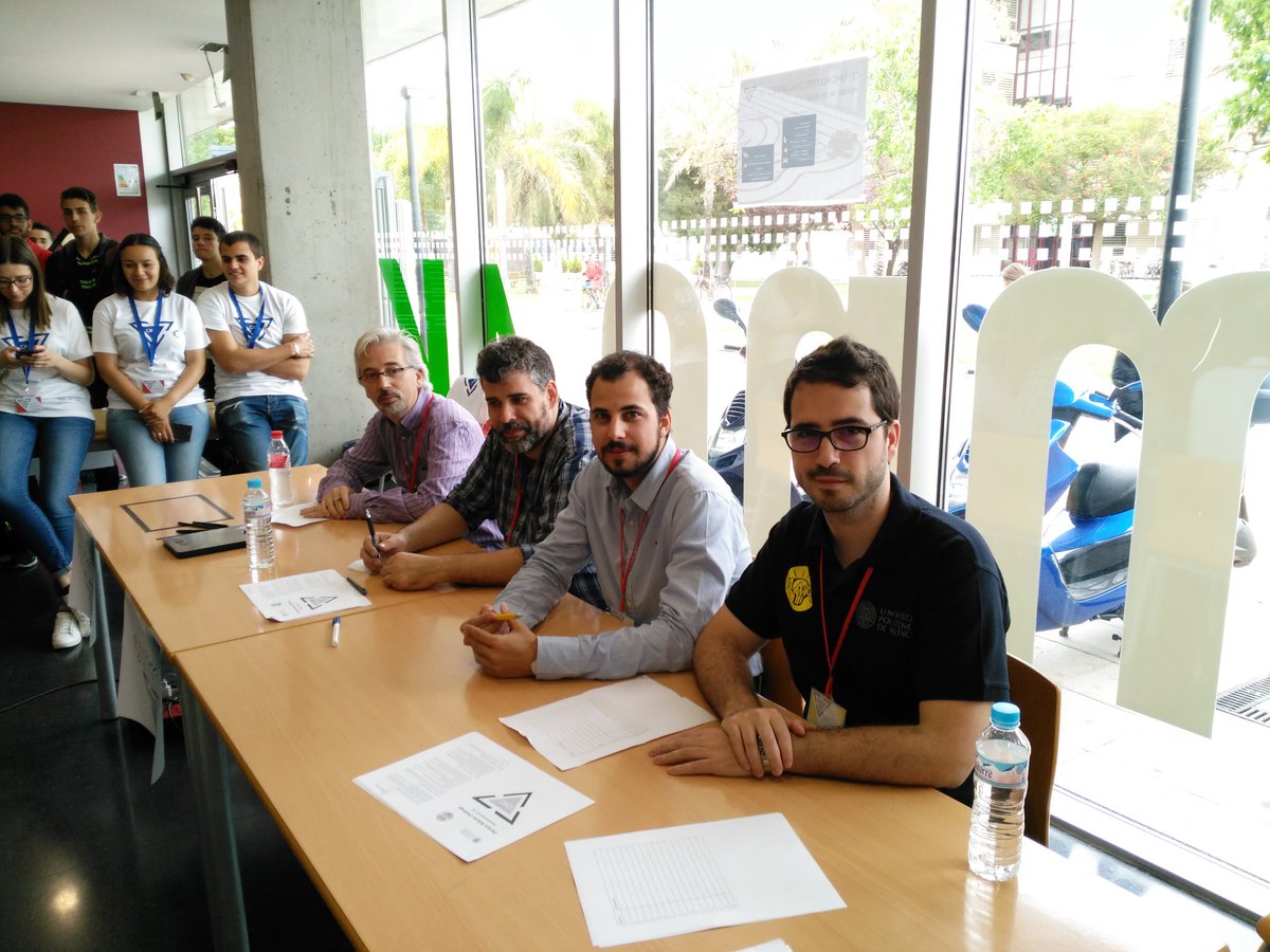 CajonArduino's tweet image. El equipo de ECDA @pablo_soriano89 @rosell_carlos formando parte del jurado de @ORChallengeUPV #orc216
