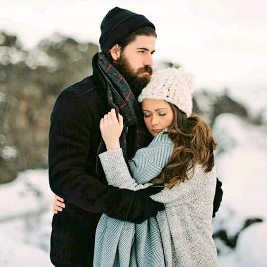 yousry9076's tweet photo. بيلاقوا روحهم مع بعض💑بتبقى كل حاجة👈تانية حاجة✌وهم حاجة👊بس عمرك ماتلاقيه مشتاق✋أو تلقاها مشتاقة💏لأنهم ساكنين روح بعض😍 https://t.co/0SjLhAnUpt