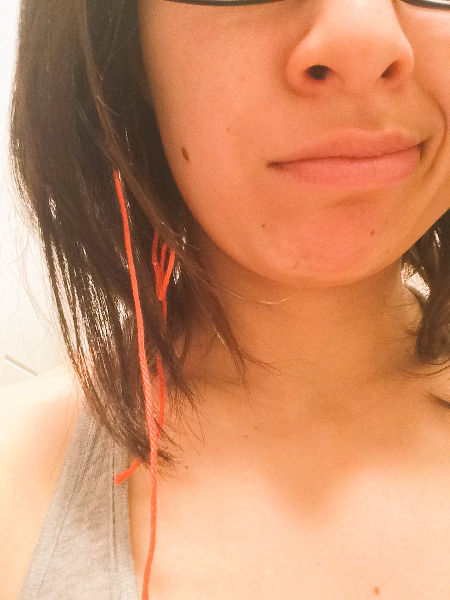 You know you're a #knitter when you wake up like dis.
Where did that orange #yarn even come from?!