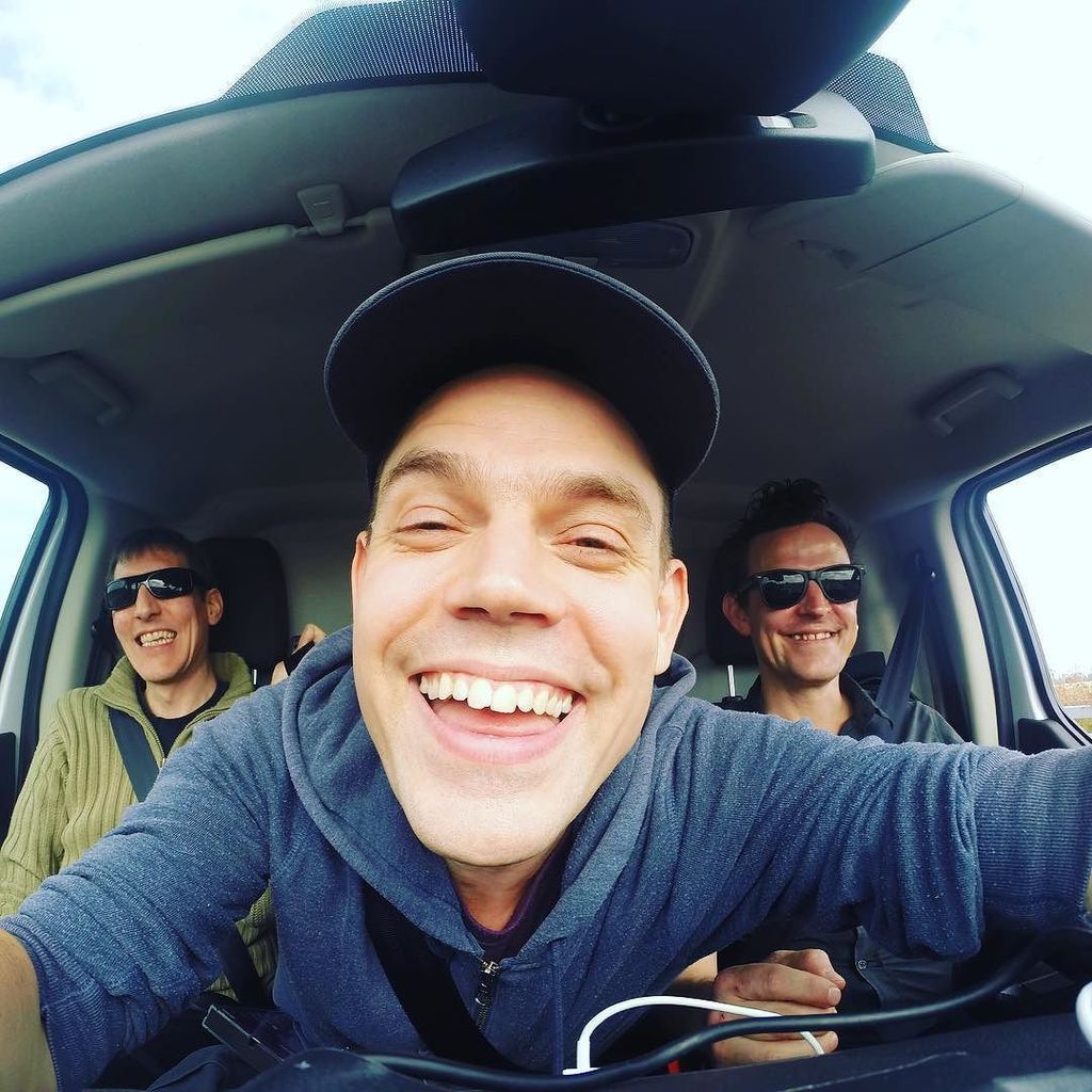 the_weyers's tweet photo. #theweyers #selfie #throwbackthursday #somewhereingermany #happytimes #2014 #needy #lukethepuke #adifladi https://t.co/Yykswi48rY