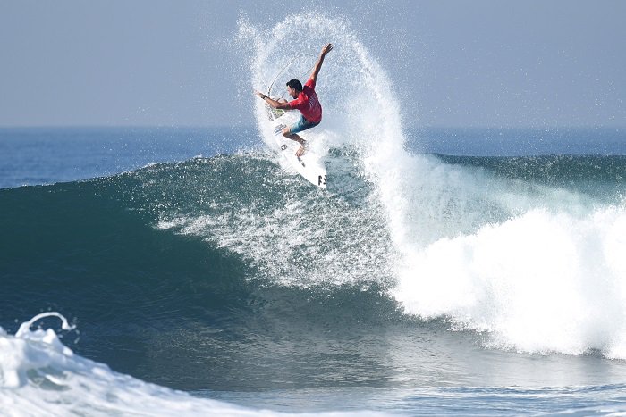 Big Names and Big Scores at Komune Bali Pro pres. By The Mad Hueys 
surf-devil.com/en/forum.html?…
---