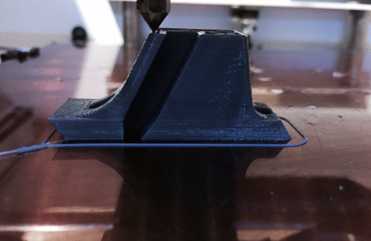 YorkeLabs's tweet photo. Prototype leg upgrade for the @3DRobotics Solo fresh out of @YorkeLabs designed with @autodesk @adskFusion360 https://t.co/PwbwelfkdD