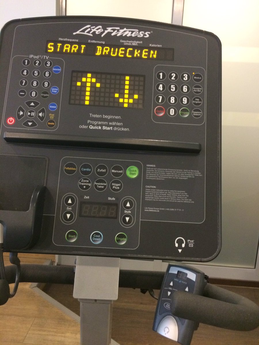 SPolsfu's tweet photo. Day15+16: public transport sucks + found a new best friend: the steady bike#brokencollarbone https://t.co/mKDEjIEgg0