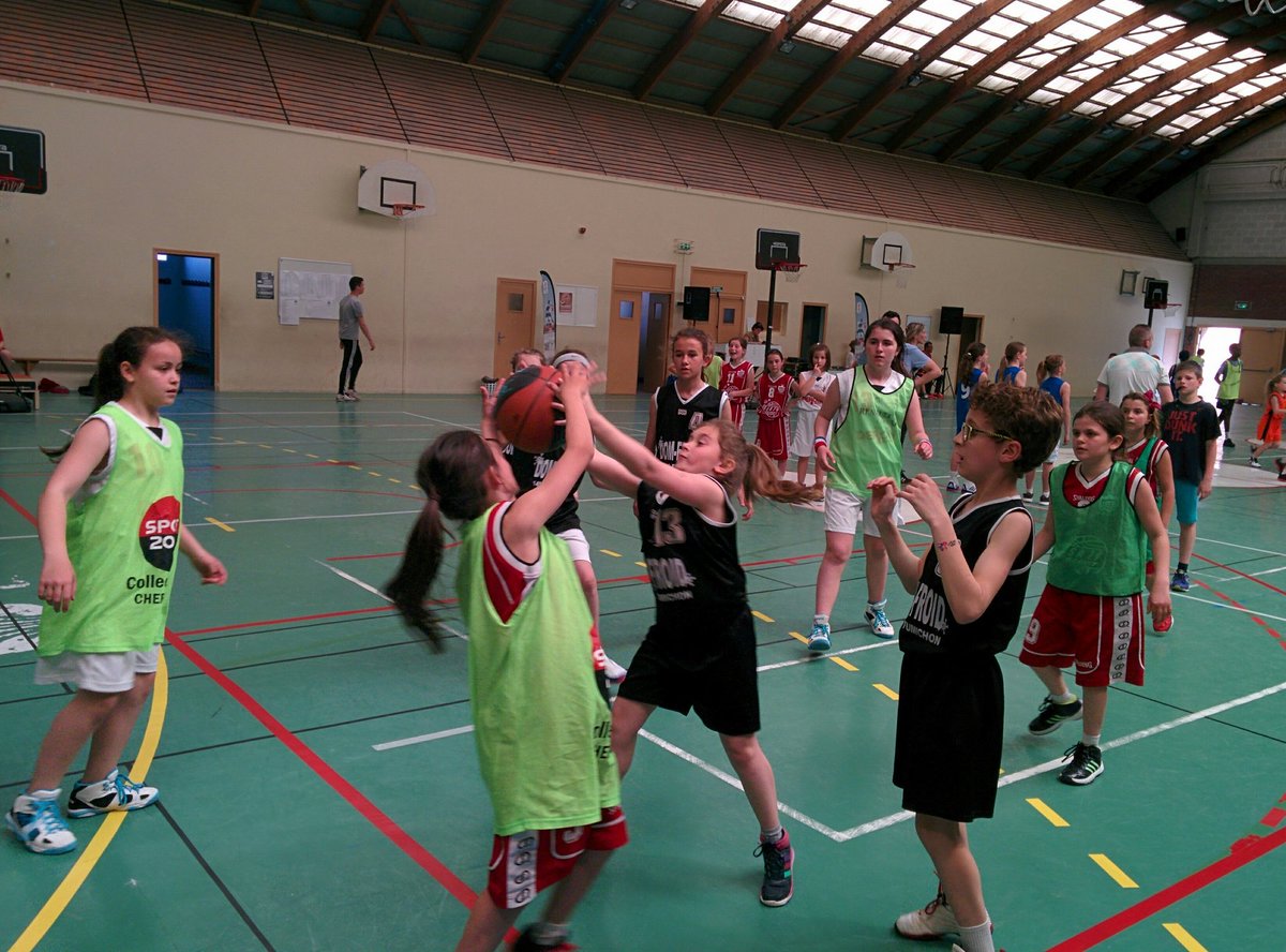 ussa14basket's tweet photo. #feteduminibasket https://t.co/R4ntMEIpBU