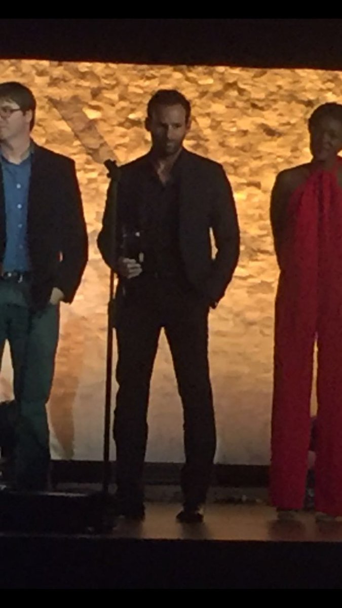 FaustineFB's tweet photo. Tellement fière de mon frère qui vient de remporter un Golden Trailer Award à Los Angeles .... https://t.co/wqSTcMzteZ