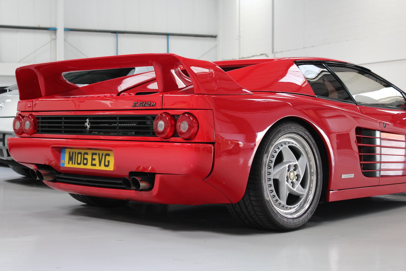 Ferrari testarossa f512 m
