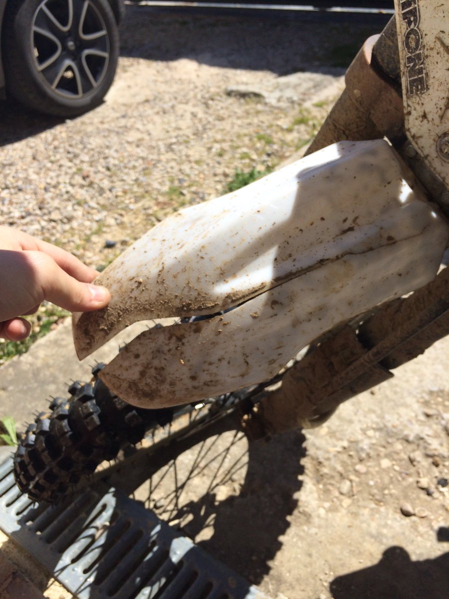 maxiswage's tweet image. @walane_ #sameprobs 😂