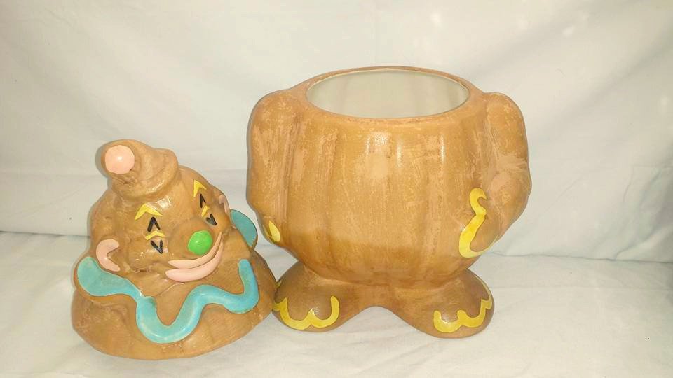 JunkYardBlonde's tweet photo. DeForest Of California CLOWN Cookie Jar,Collectible Clown Cookie Jar,… https://t.co/gokBt6sWtv #shabby #OfCalifornia https://t.co/fZkvLmTINZ