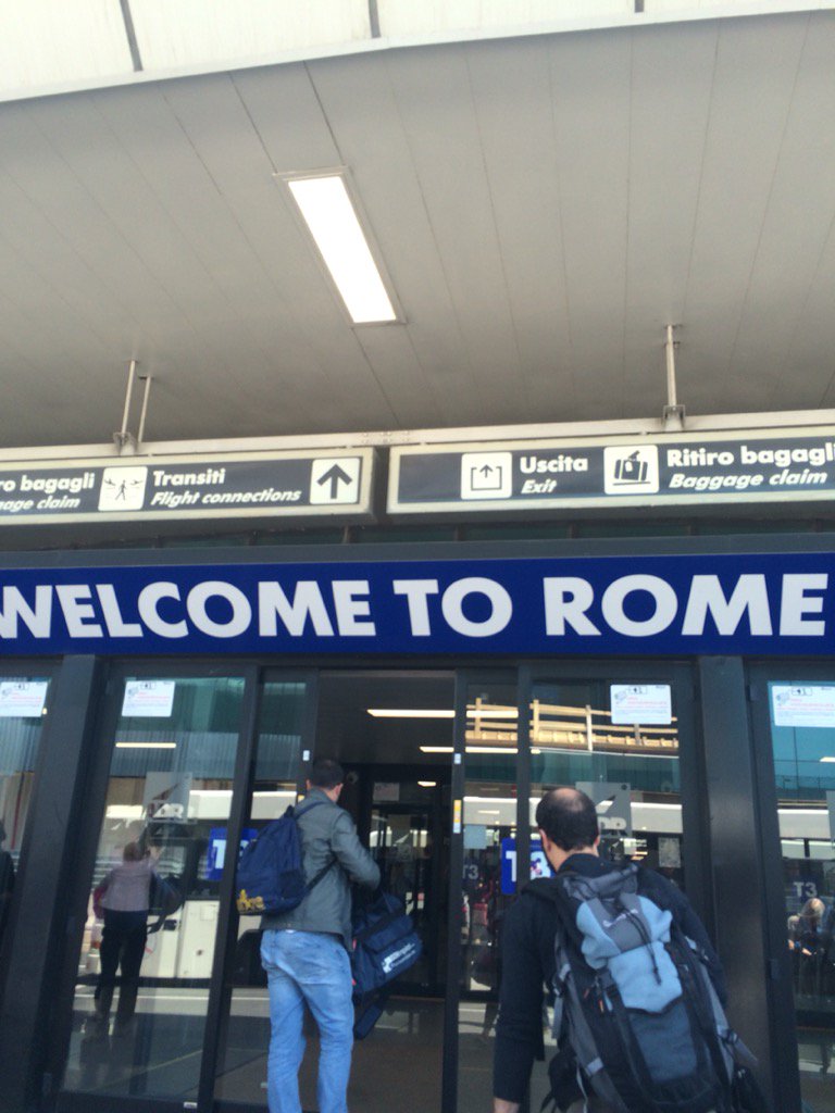amyG_89's tweet photo. When in Rome!! 👌🏼 Weekend away with my girls 💗 https://t.co/IFbkWehHnz