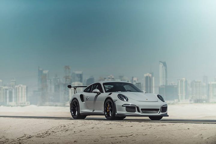 meguiarsmex's tweet photo. Porsche en Dubai https://t.co/VOfbsyCd7I