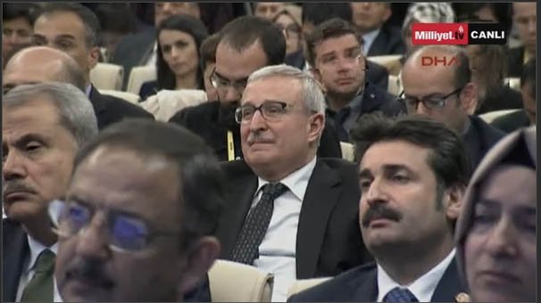 Başbakan Davutoğlu'nu ağlayarak dinlediler! bit.ly/26Wvqtu