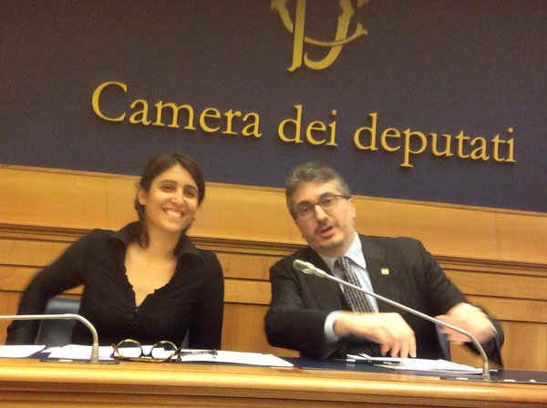 bomberone72's tweet photo. oscarbadoino : flavia_marzano: #DigitaleInComune aperti ai contributi di tutti dice _ANORC… https://t.co/WOLdUnwIvg) https://t.co/qMcgYFbMXg