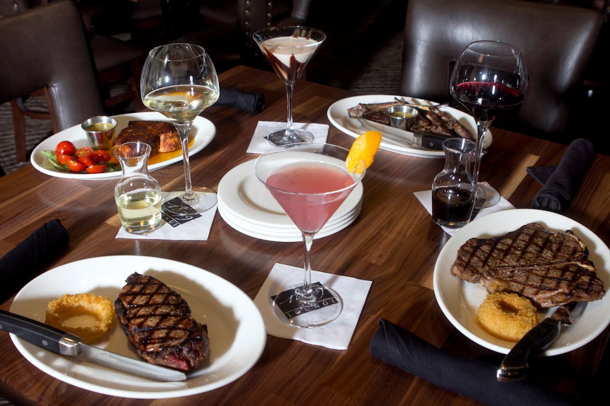 Time for STEAK!!!! Don't forget to ask for a side our special Peppercorn Sauce! mmmmmmmmmmm!!!!