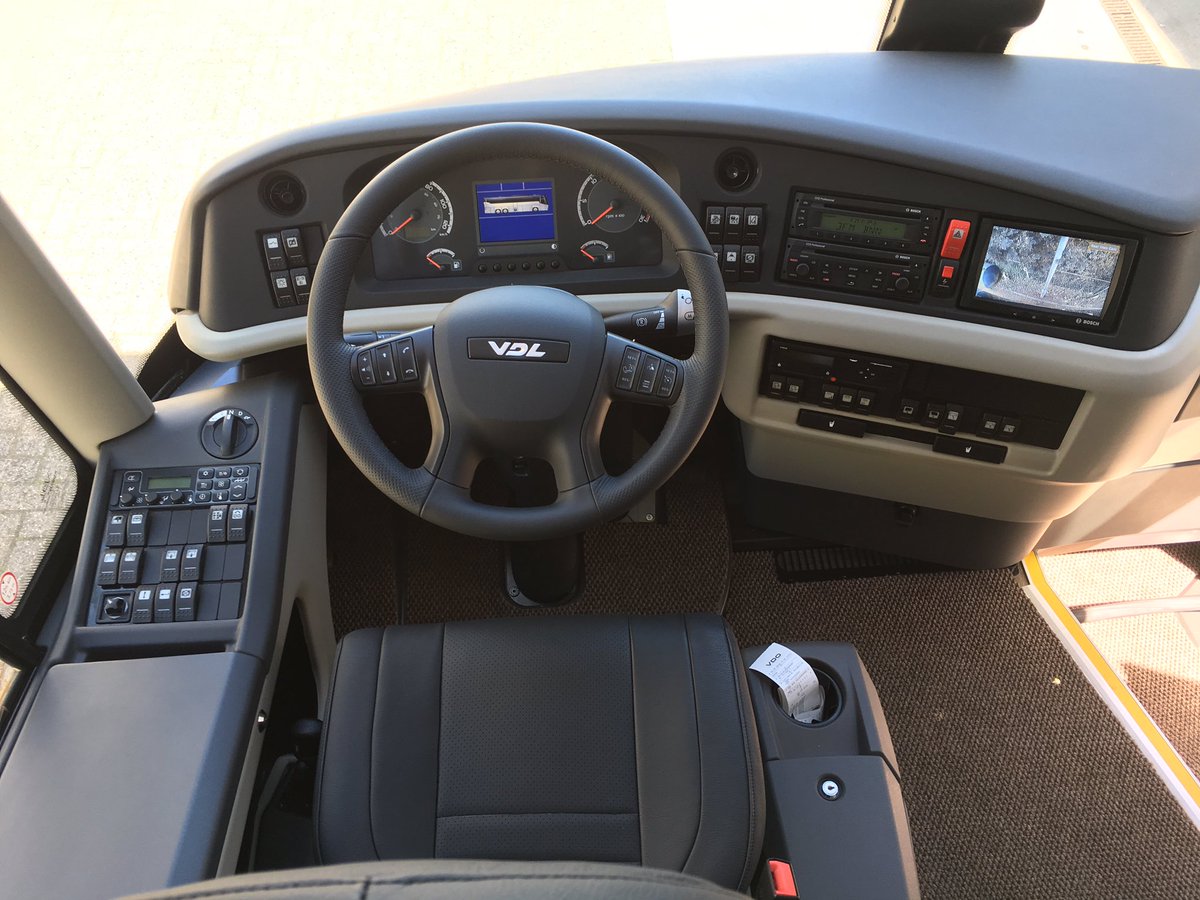 Gisteren de tweede nieuwe futura in ontvangst mogen nemen. De eerste rijdt inmiddels een maand. Nu 11 touringcars