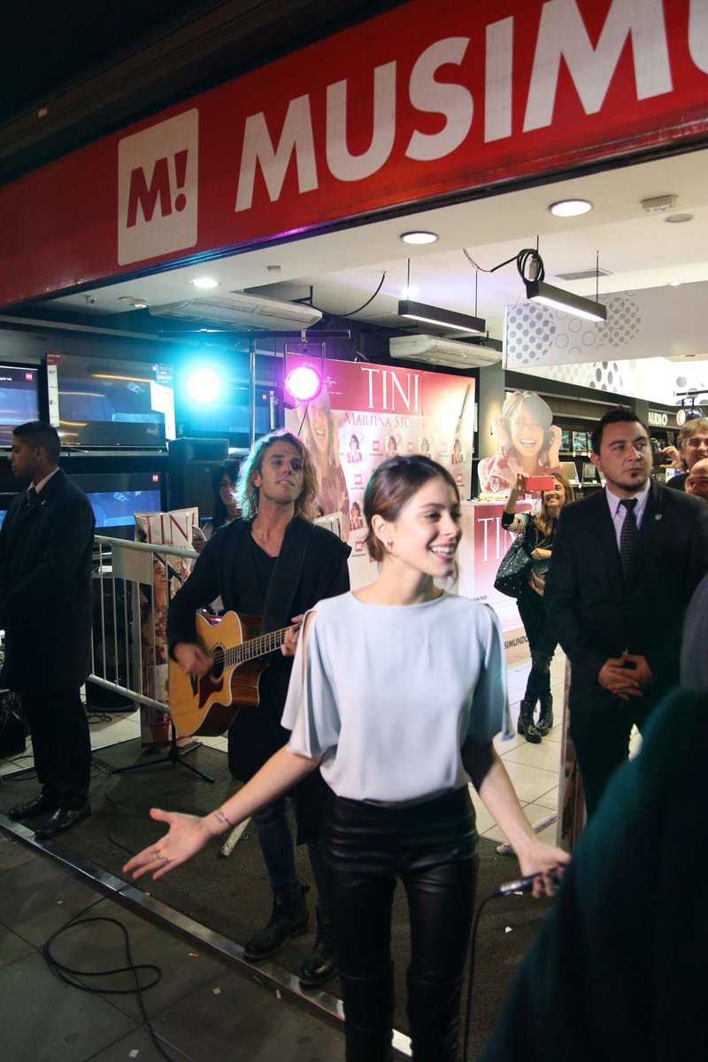 Annevue's tweet photo. #Tłumaczenie #wywiad specjalnie dla CMTV, podczas #TiniEnMusimundo 👉https://t.co/B2XI8HMn3C👈 https://t.co/s9Oei6k5qR