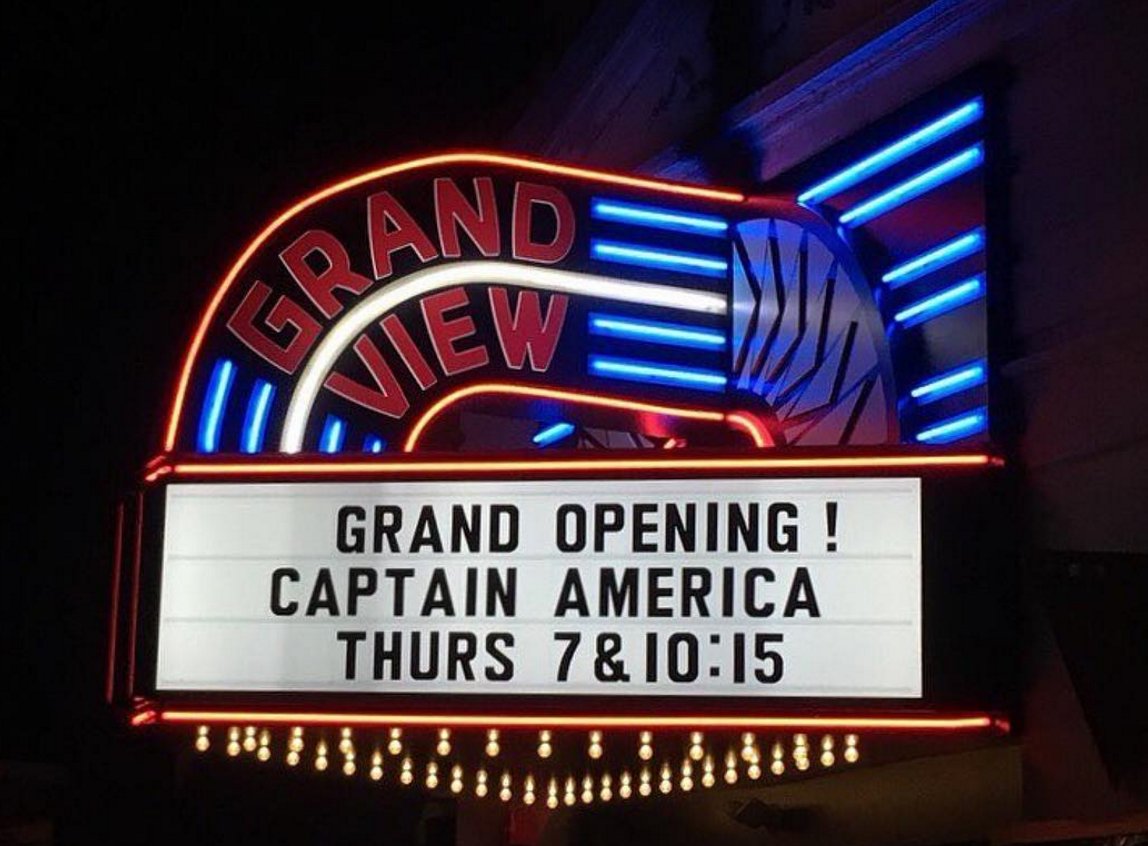 ingrandview's tweet image. The Grandview Theater reopens TONIGHT! #inGrandview
