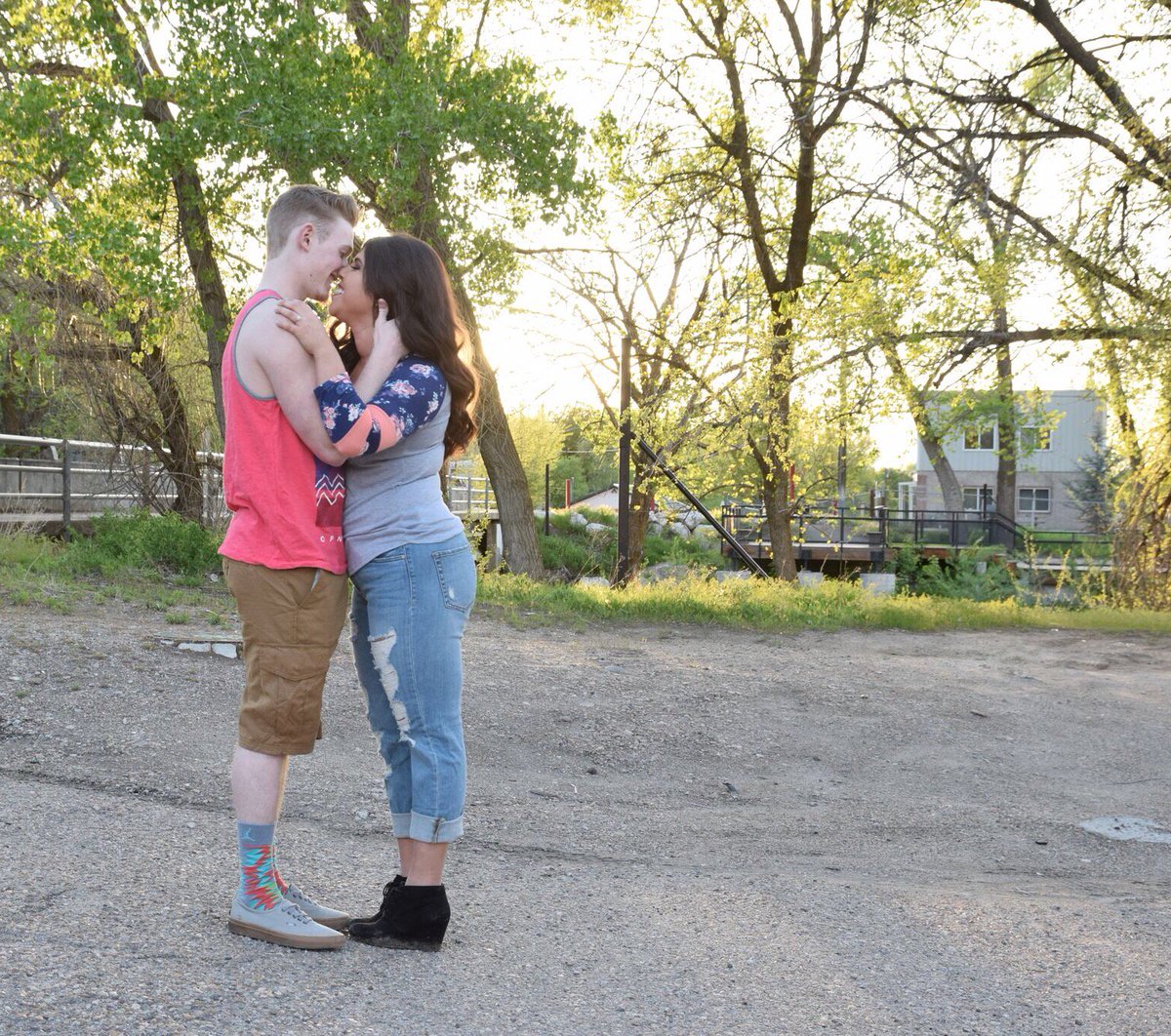 Missaboo_4's tweet photo. 107 more days till I'm an official Mrs. Gardner. ❤️😍😍😍 https://t.co/VlkWe6SoJz