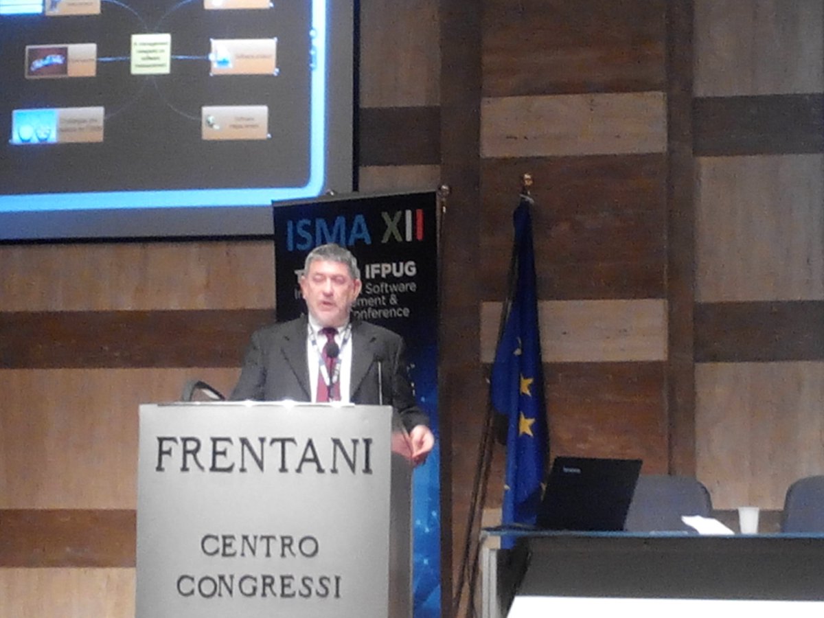 GUFPI_ISMA's tweet photo. #RobertoMeli about management view on software #measurement #isma12 #MoreThanAConference https://t.co/yxao1P8F5C