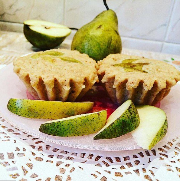 AllRecipes0's tweet photo. Muffins with pear for Breakfast 🍐 - cooking method is here => https://t.co/ny6JV73ewS https://t.co/t6Oh1U465o