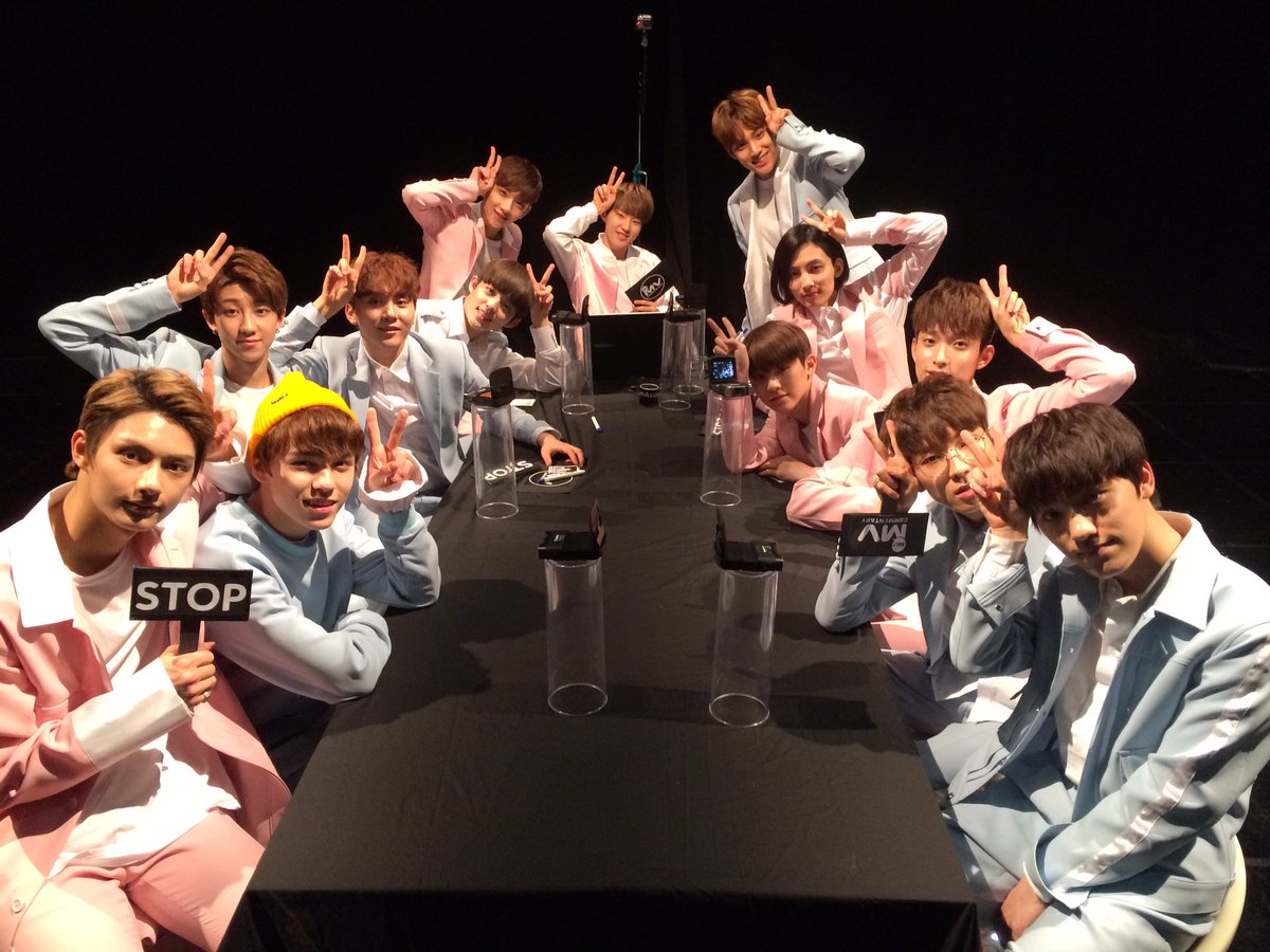 M2MPD's tweet photo. #바쁜어린이날 #밤녹화 #좀전에끝남 #MV코멘터리 #SEVENTEEN #예쁘다 #어찌나잘하는지 #세상꿀잼 #다음주공개 #세봉이들알럽 쀼우 https://t.co/Jwz9zOLfOn