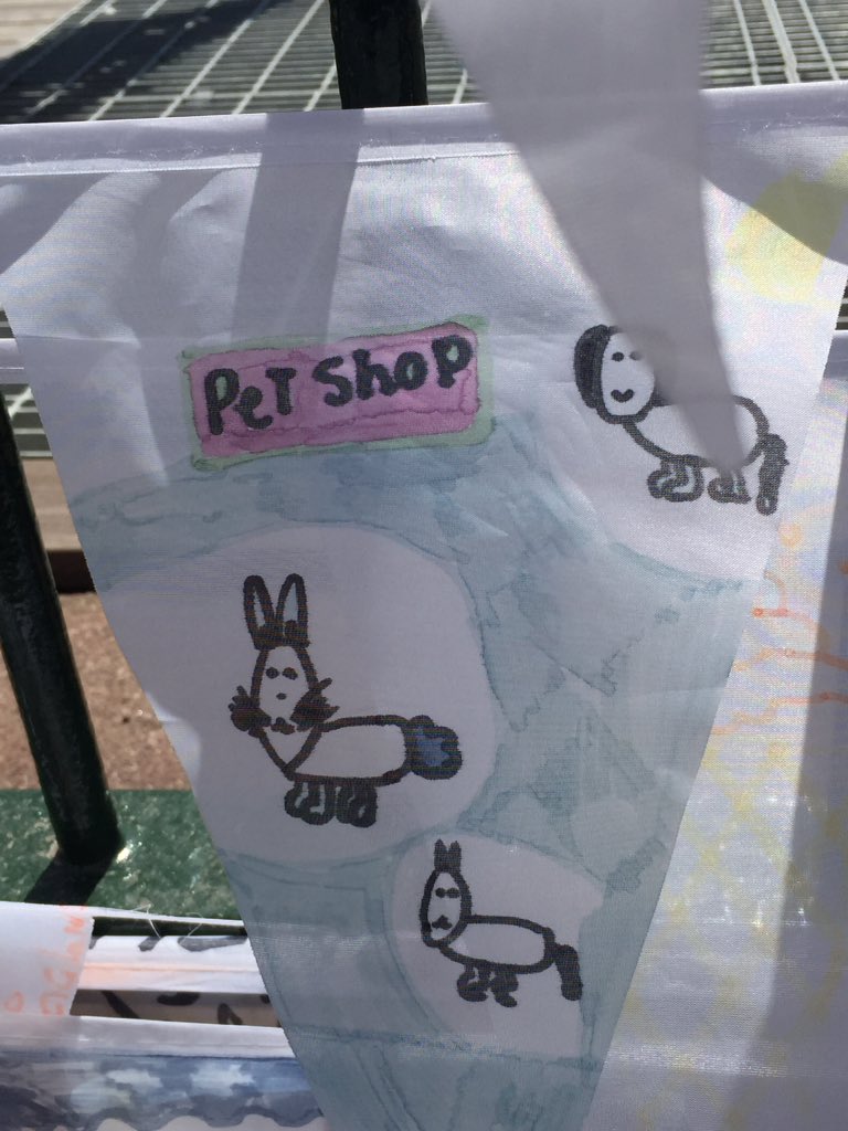 CollaredDog's tweet photo. We love all the bunting on #hastings pier - but this is our favourite! https://t.co/MduJgUINai