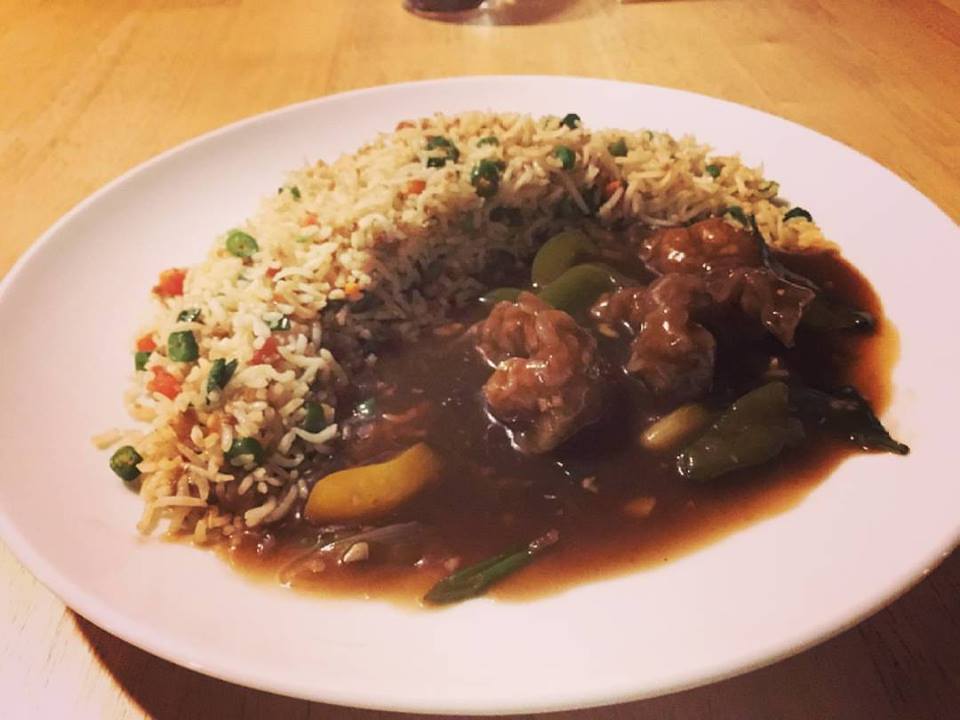 UrbanEattery's tweet photo. @UrbanEattery serves tempting authentic flavors #PrawnsPattaya with #garlicfriedrice #UrbanEattery #pune #punekars https://t.co/BL0W3arUIp