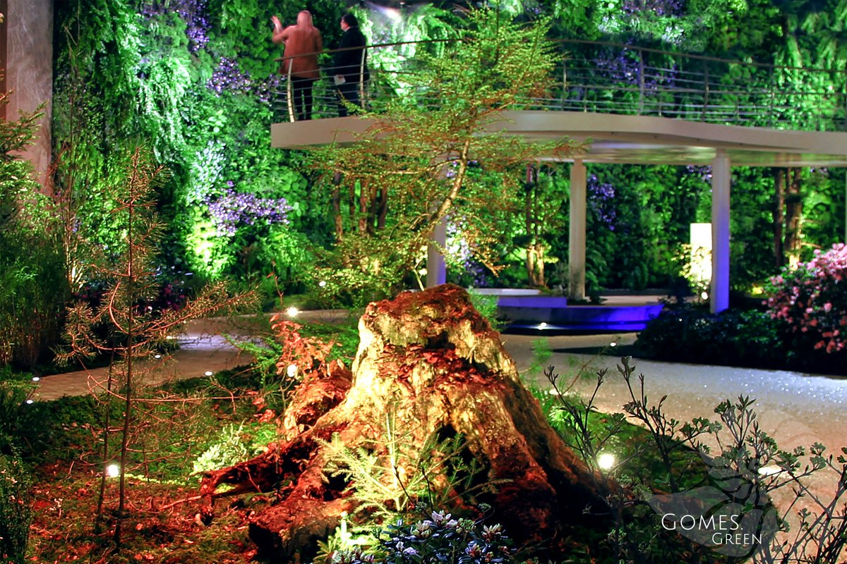 GomesDesignAG's tweet photo. #luxuryhotel  #landscapedesign #greenwall #architects

#Exklusiv design by Gomes Switzerland https://t.co/0evhX9RRKj https://t.co/hpfOhxag6d