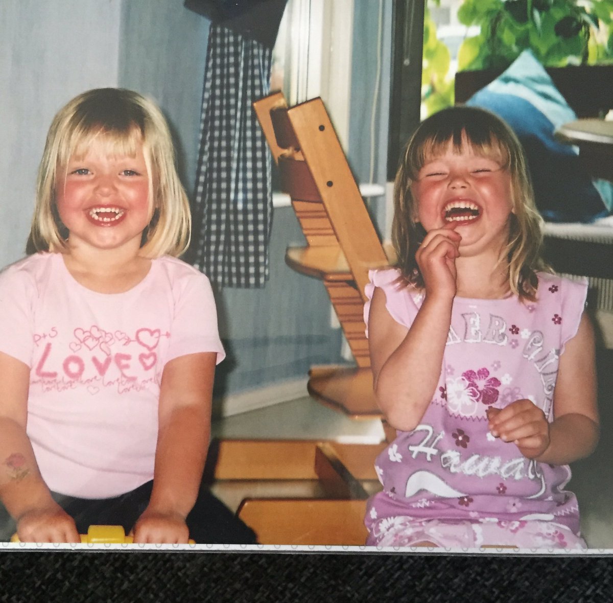 Graattis min vapendragare och bästa vän! Hoppas du får en superbra dag med massor av presenter! Love uu😘💗🎉💋