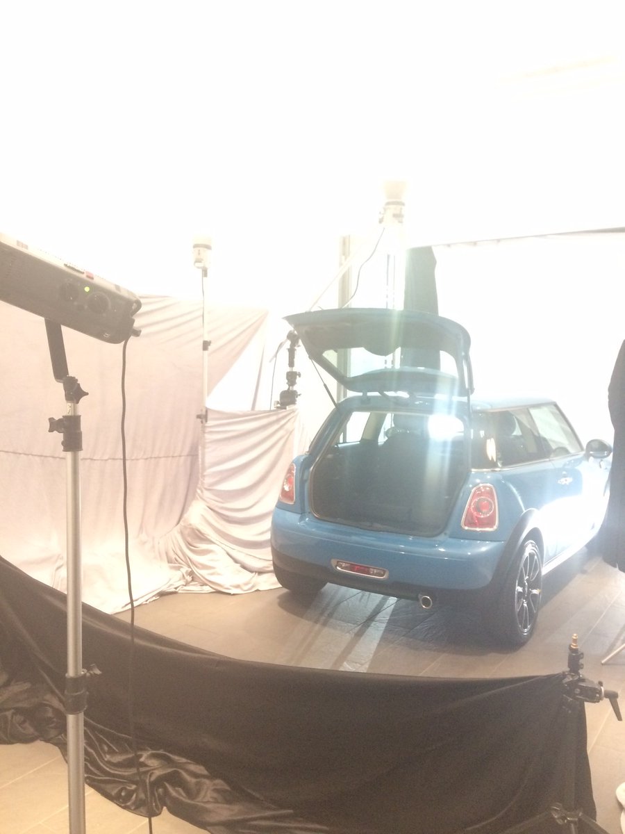Marshall_MINI's tweet photo. Lights, camera, action @RidgewayMINI in Hook today as we're helping out MINI UK with their next ad campaign. https://t.co/ygZICkh27H
