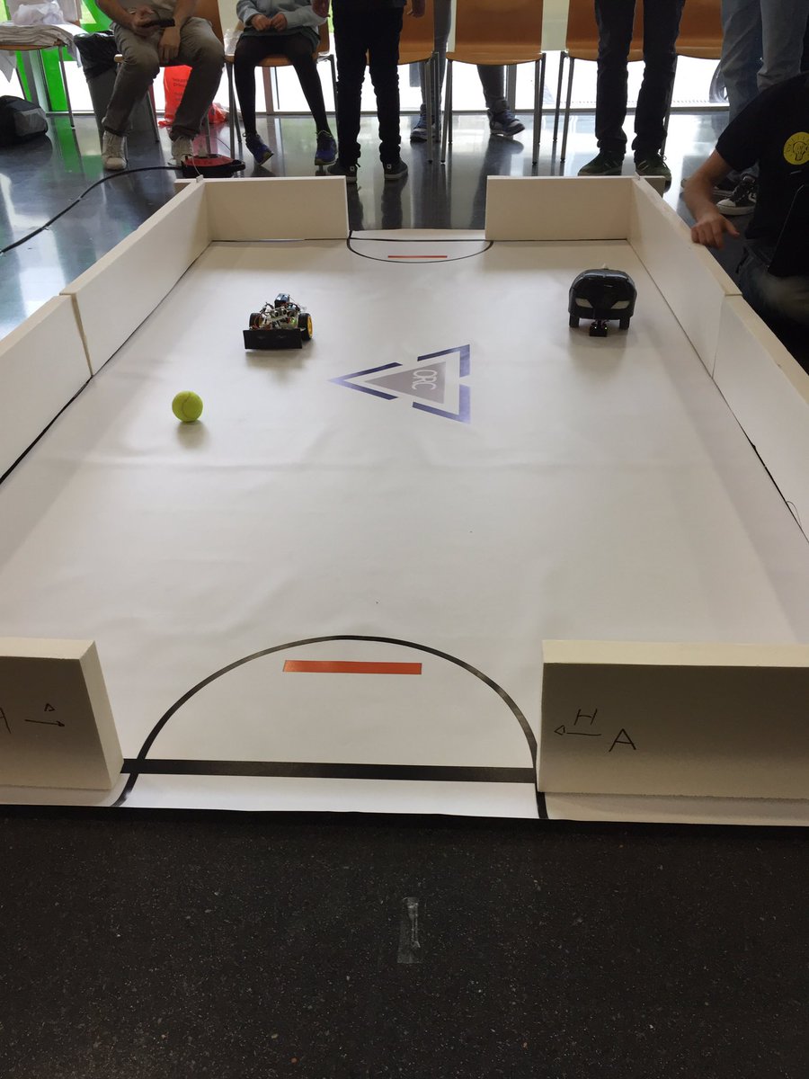 CajonArduino's tweet image. Football time! En @ORChallengeUPV