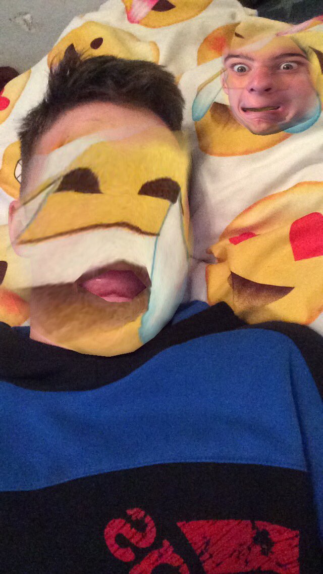 TmGyoutubeE's tweet photo. #F2FaceSwap @F2Freestylers https://t.co/OLL1UQCNiJ