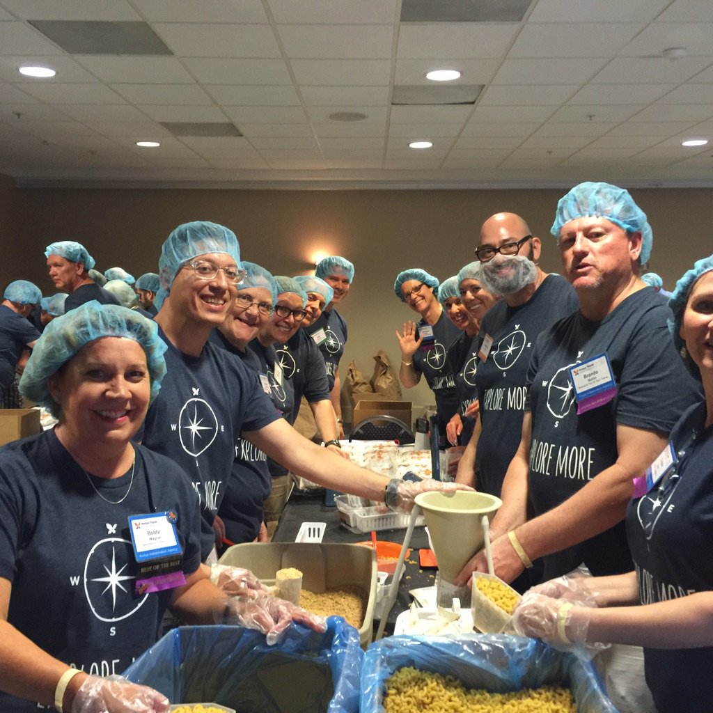 avoyatravel's tweet photo. Taking time to help those in need at #AvoyaConf2016. Big thanks to @hunger_fight for their wonderful program & work! https://t.co/qHAO9gTrMj