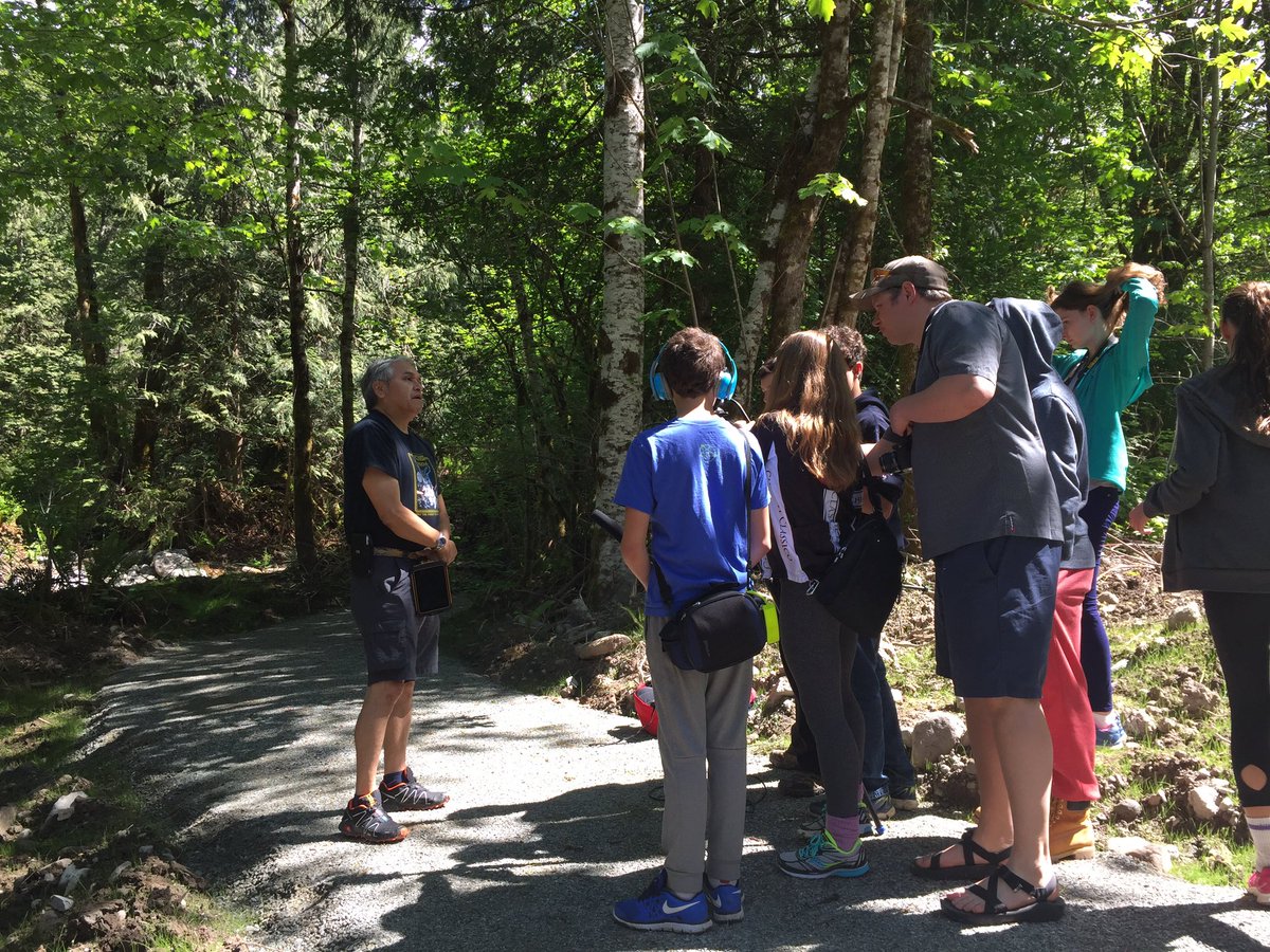Spending the morning with Randall Lewis learning about <a href="/SquamishWaters/">Squamish River Watershed Society</a> <a href="/theyorkschool/">The York School</a> <a href="/iceinbc/">BC Challenge Week</a> #yorklearns