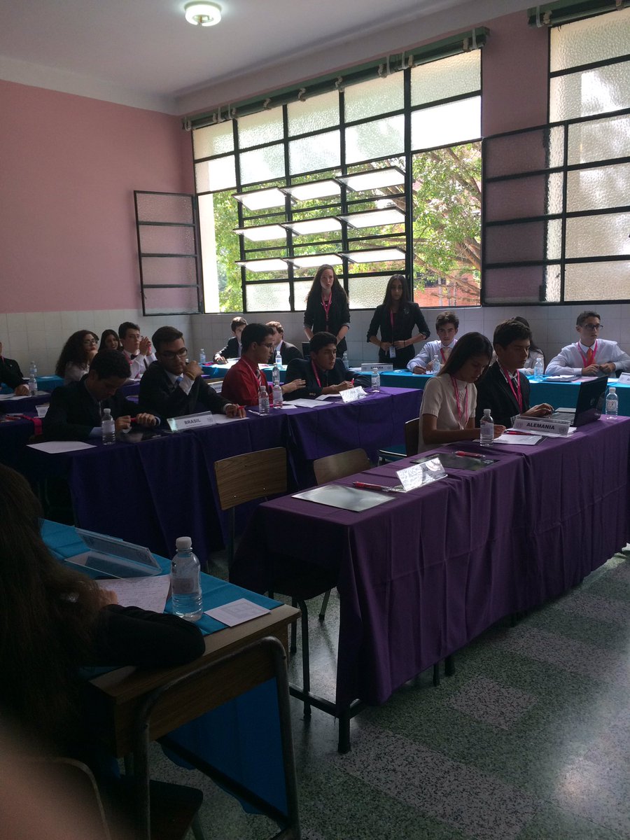 CS_MAIMUN's tweet photo. Primera sesión de Consejo de seguridad https://t.co/jcaGyWxhHs