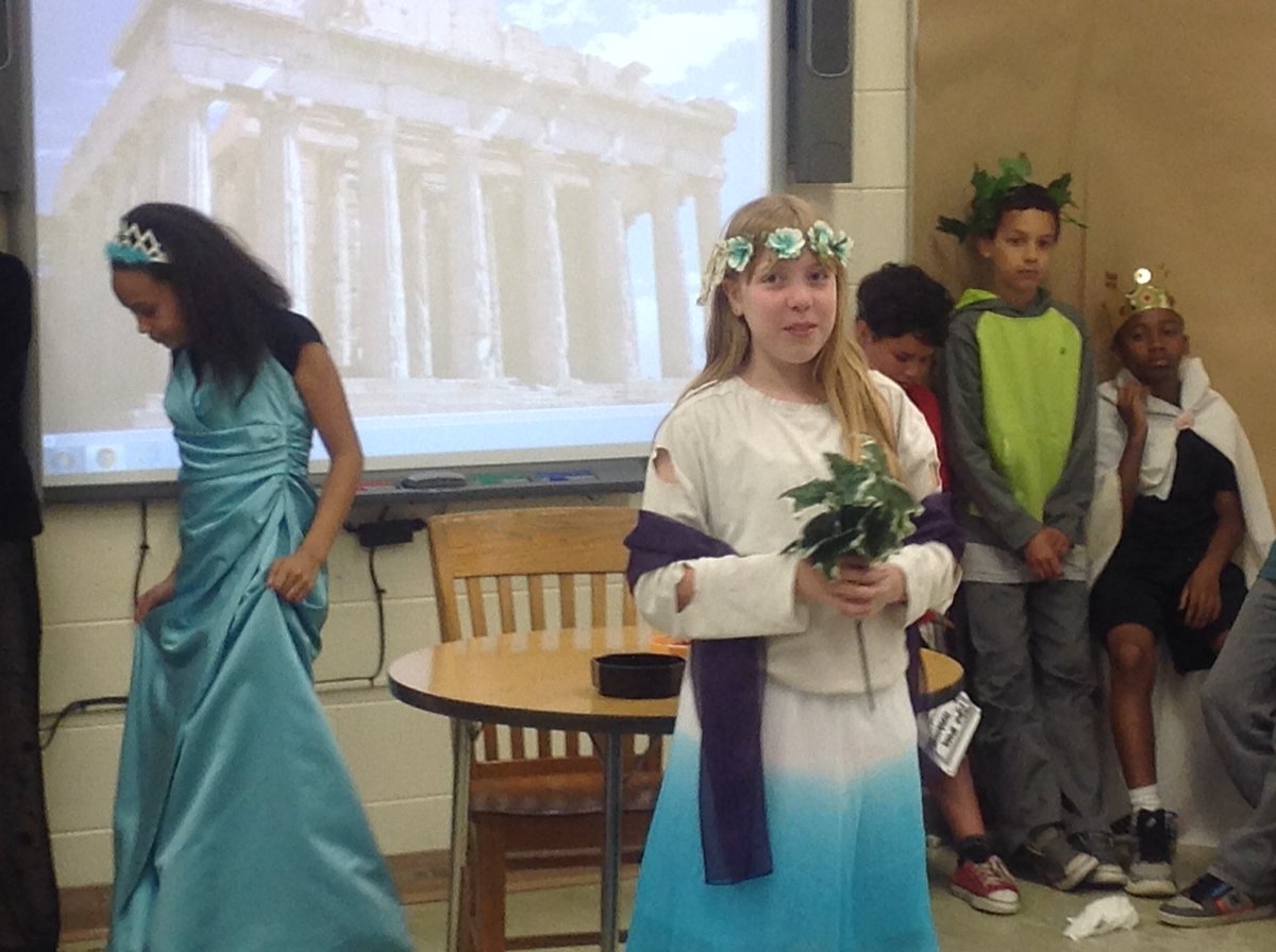 DevonshireES's tweet photo. Greek Mythology is much more interesting when you get to act Midas and the Golden Touch and Perseus and Medusa https://t.co/I7GOnYd2oG