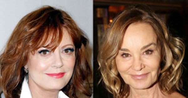 zesty_celebrity's tweet photo. #JessicaLange, #SusanSarandon to Star in #RyanMurphys Feud as Hollywood Icons ... https://t.co/ghML154RLt #Celebrity https://t.co/hBIj20FPYA