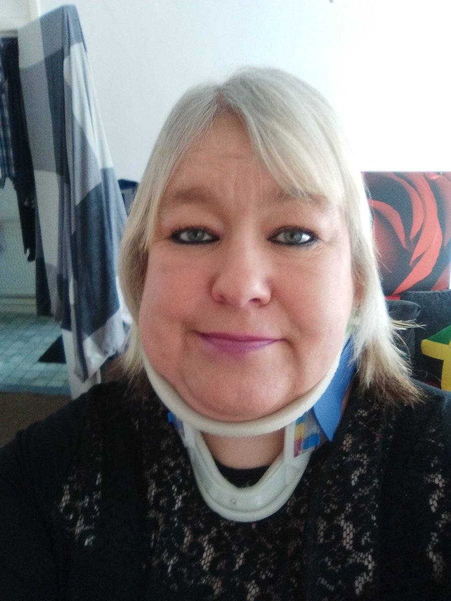 nmansell1's tweet photo. Hope you all enjoying the weather. This fractured neck of mine is a very slow process . Xxx https://t.co/u4ykX625bG