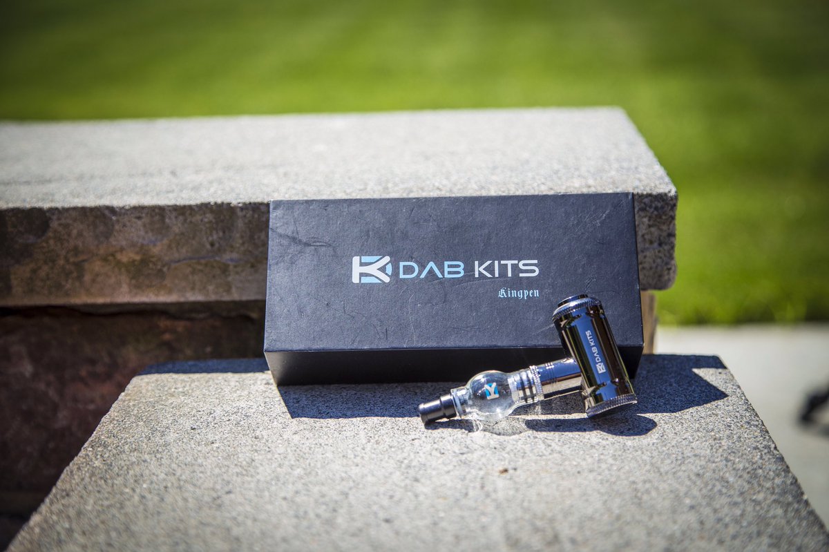 RippedCGardens's tweet photo. Congrats to James D. for winning our Monthly @dabkits vape pen drawing! Enjoy your new KingPen! 💨🔥 https://t.co/ixuP0CqyEU