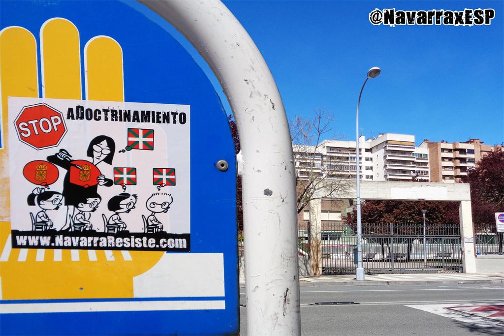 NavarraxESP's tweet photo. Nueva campaña contra el aDoctrinamiento abertzale: https://t.co/abe83SSUnf A la venta aquí: https://t.co/PKO37ksng7 https://t.co/otiZ0gNHha