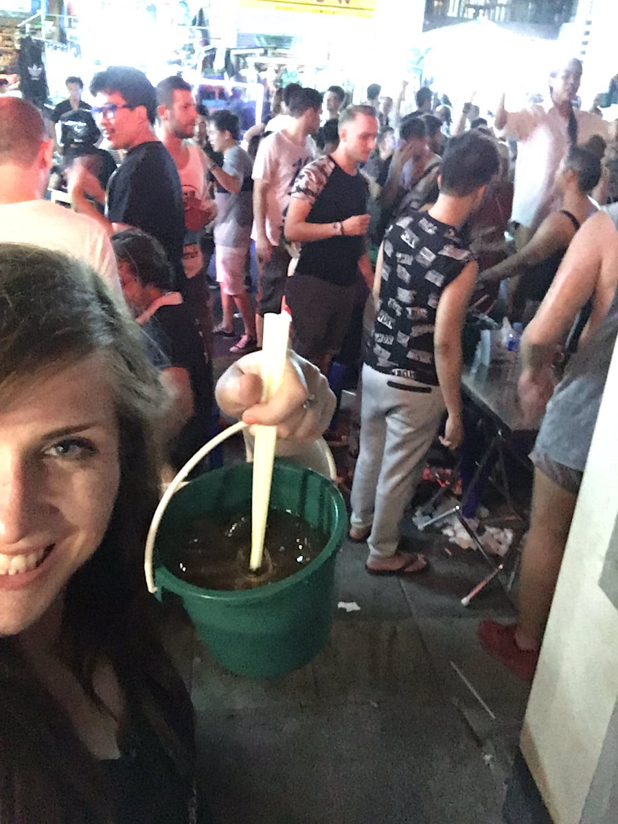 _Krystelle's tweet photo. When in Khao San Road... #cocktailbuckets #bangkok #thailand https://t.co/k3Sl12xx1H