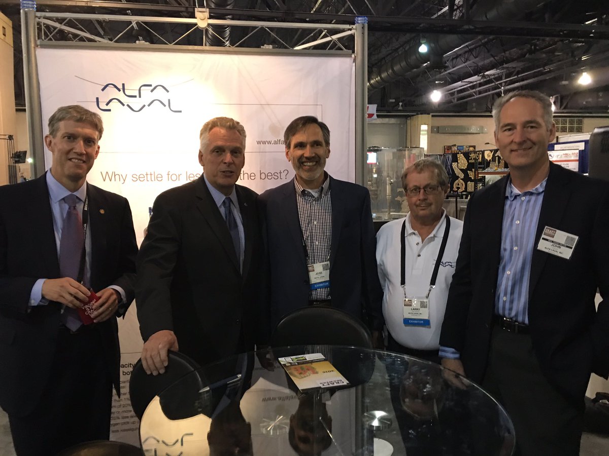 vjbarn's tweet photo. Representing Virginia at #CBC16 @GovernorVA @YesVirginia_org https://t.co/2xnJDSDf8w
