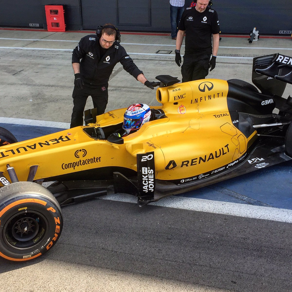 NicholasLatifi tweet picture