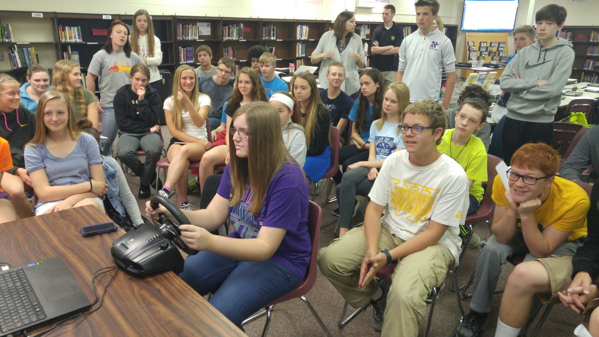 SaferSimUTC's tweet photo. 8th grade science students from @NorwalkSchools learned about STEM and safety yesterday! #AmazingUTCs #SaferSim https://t.co/n0DcVklLLH